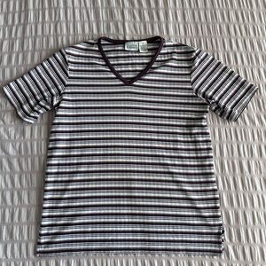 Classic Elements Basic Striped V-Neck Tee (S)
